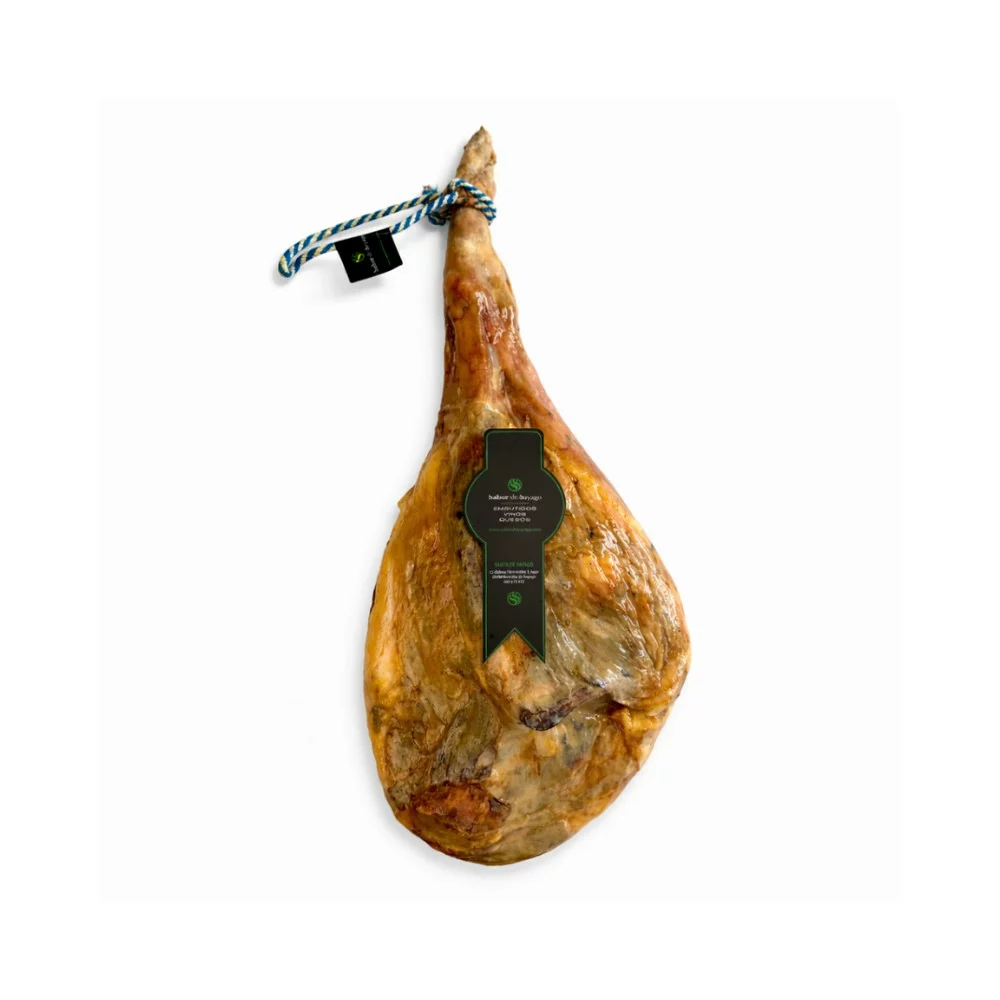 Jamón de bodega reserva curado en Zamora.